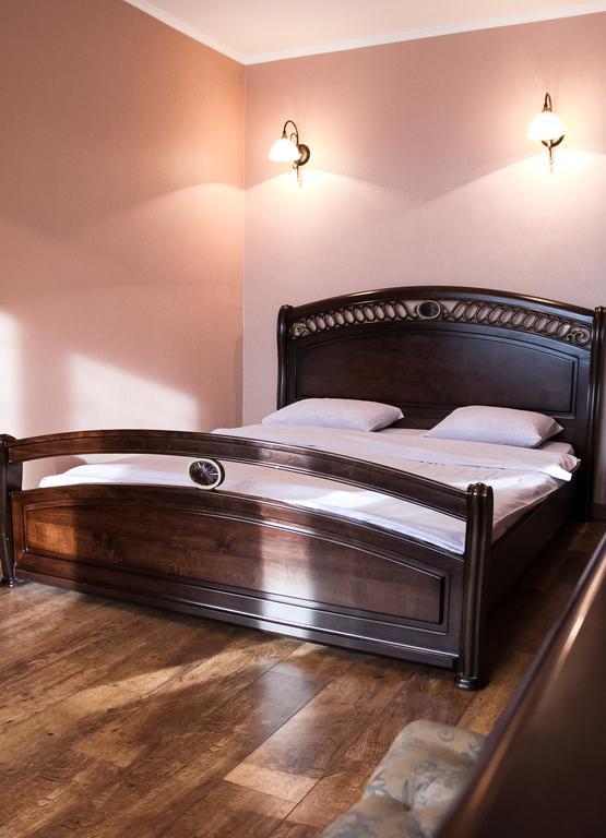 Apartment On Cheliabinska 19 Киев Экстерьер фото