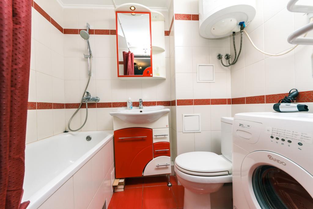 Apartment On Cheliabinska 19 Киев Экстерьер фото