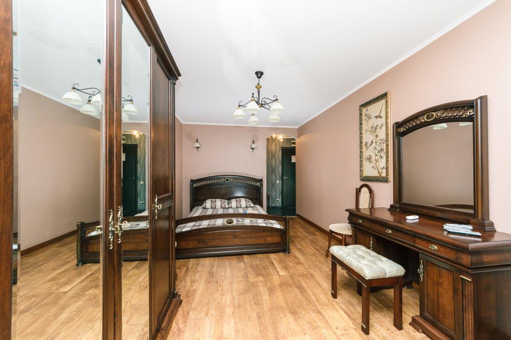 Apartment On Cheliabinska 19 Киев Экстерьер фото
