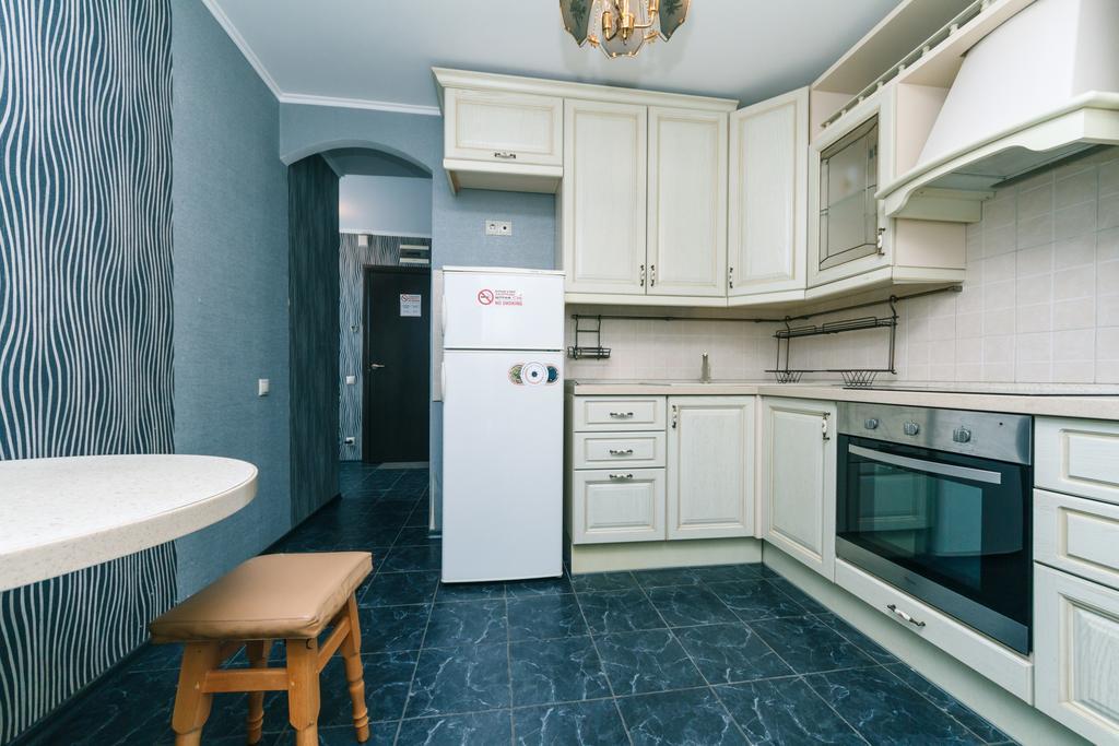Apartment On Cheliabinska 19 Киев Экстерьер фото